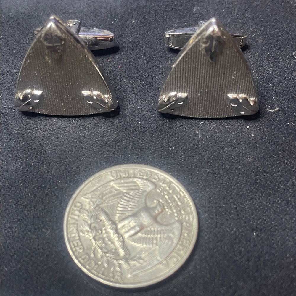 Foster - Elegant Silver-tone Triangle Cufflinks
